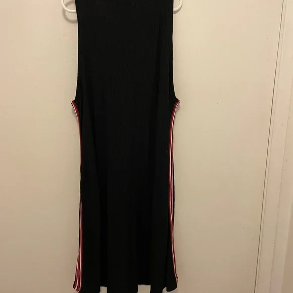 tres bien black dress - Picture 7 of 7